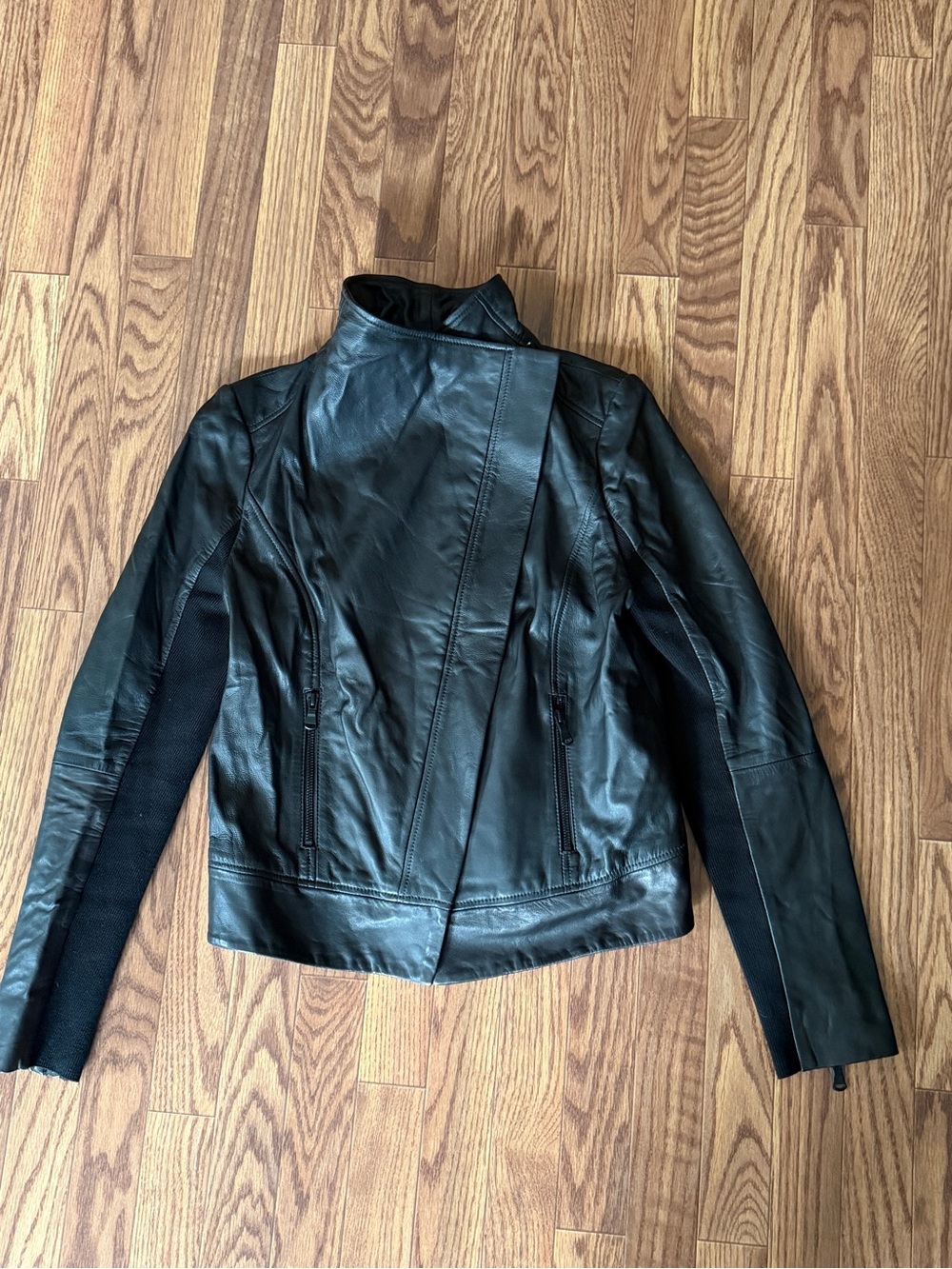 Nordstrom Trouvé Black Genuine Leather Jacket - Size M - Style HL390395MI